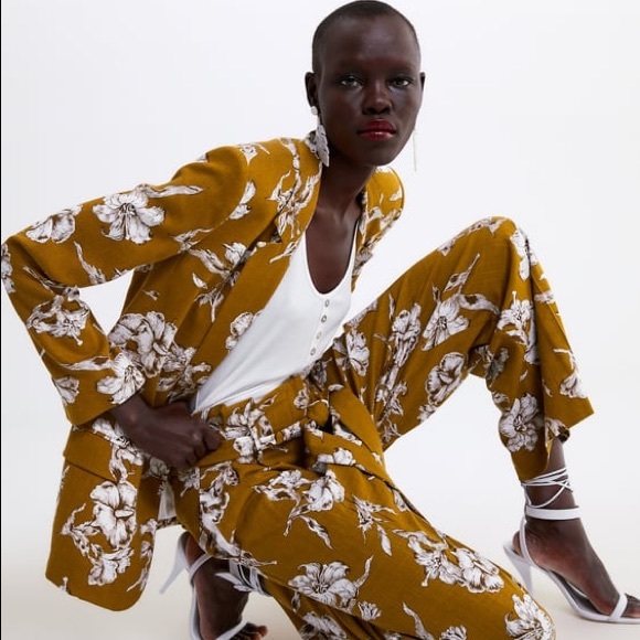 Zara two piece floral suit set - Picture 2 of 6